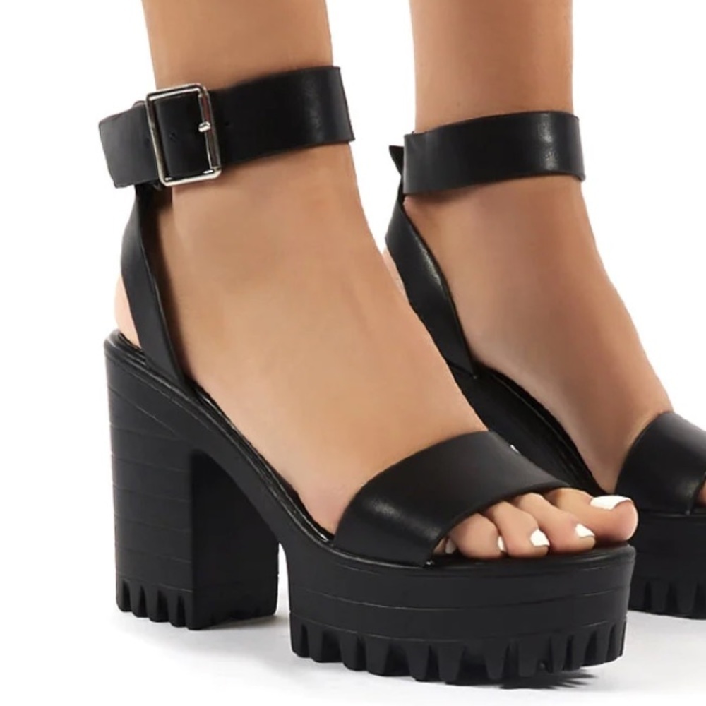 Public Desire AVENUE BLACK CLEATED SOLE PLATFORM BLOCK HIGH HEELS Black